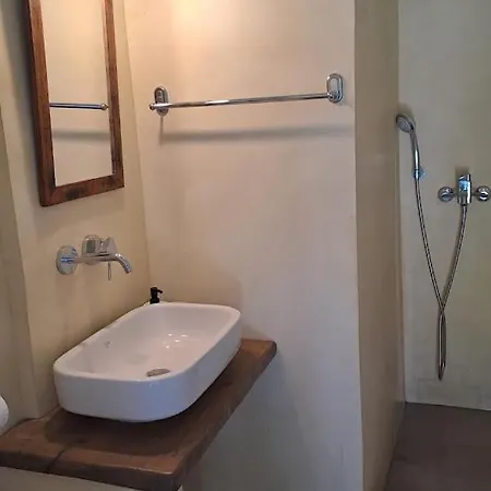 Agnanti בית הארחה Kástron